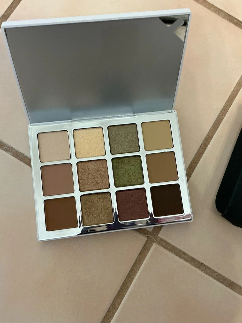 MAKEUP BY MARIO Ethereal Eyes Nature Eyeshadow Palette 12 Shades, BNIB